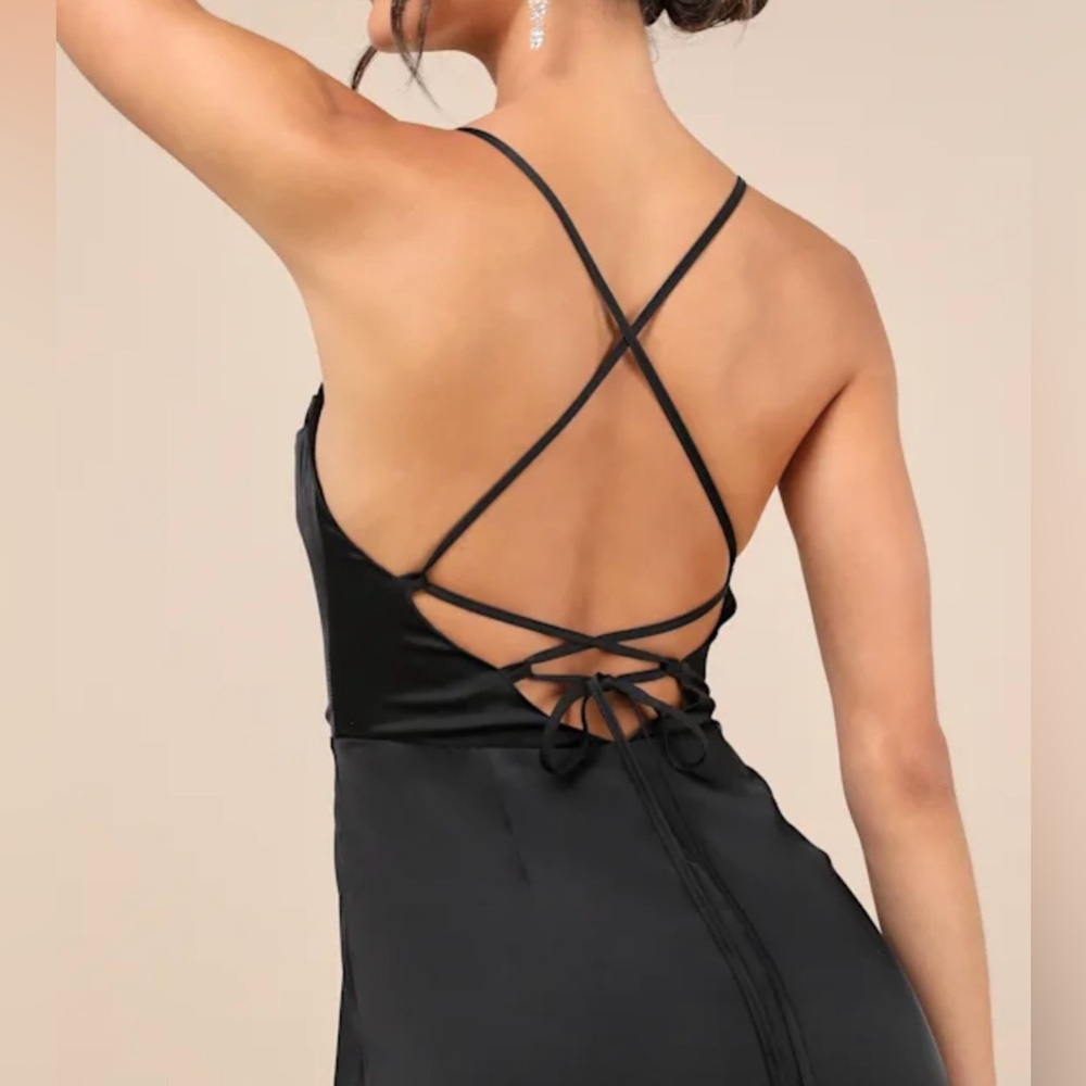 Lulus NWT “So Loving” Black Satin Pleated Lace Up Backless Maxi Dress Size Large - Picture 12 of 15